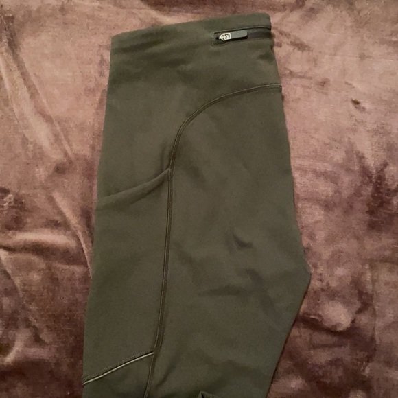 Lululemon Fast and Free tight in dark olive size 4 - Picture 4 of 4